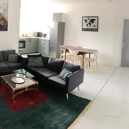 Nyaraló Les De La Mare *