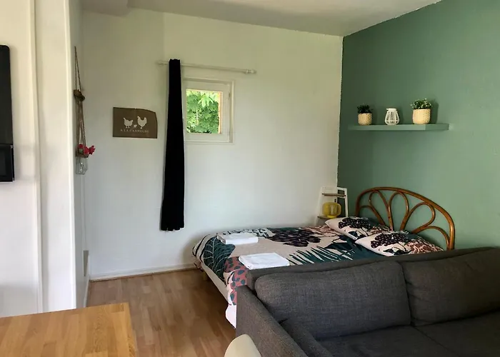 Les De La Mare Semesterbostad